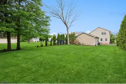 18 Brooklake Rd, Florham Park, NJ 07932 - Photo 27