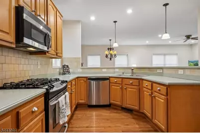 18 Brooklake Rd, Florham Park, NJ 07932 - Photo 11