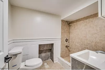 602 Avenue, Bayonne, NJ 07002 - Photo 5