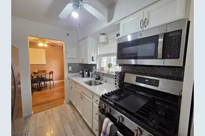 11 Wedgewood Dr #1, Verona, NJ 07044 - Photo 9