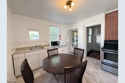 29 31Cannonball Rd, Pompton Lakes, NJ 07442 - Photo 5