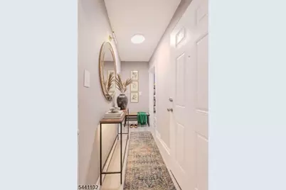 21 Mitchell Pl, Newark, NJ 07114 - Photo 3