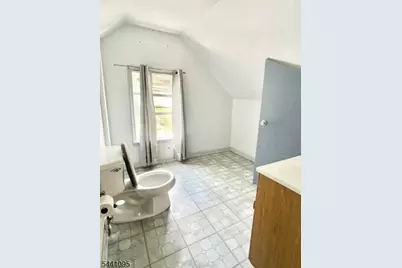 16 Jackson Ave, North Plainfield, NJ 07060 - Photo 25