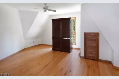 20 Sand Hill Rd, Raritan Township, NJ 08822 - Photo 13