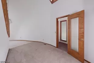 20 Sand Hill Rd, Raritan Township, NJ 08822 - Photo 7