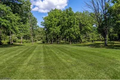 20 Sand Hill Rd, Raritan Township, NJ 08822 - Photo 3