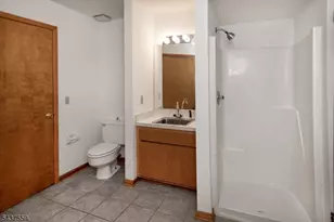 20 Sand Hill Rd, Raritan Township, NJ 08822 - Photo 23