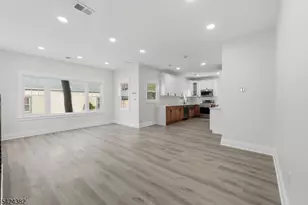 31 St Moritz Pl, Wayne, NJ 07470 - Photo 5