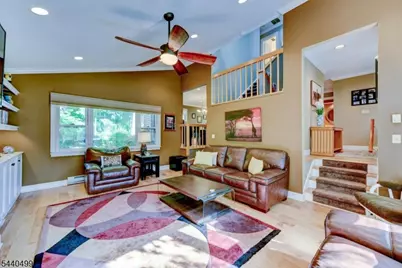 131 Bunker Hill Rd, Wayne, NJ 07470 - Photo 21