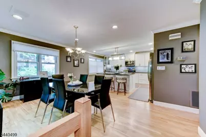 131 Bunker Hill Rd, Wayne, NJ 07470 - Photo 15