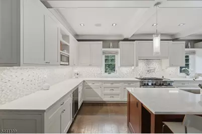 171 Tennyson Dr, Millburn Twp., NJ 07078 - Photo 7