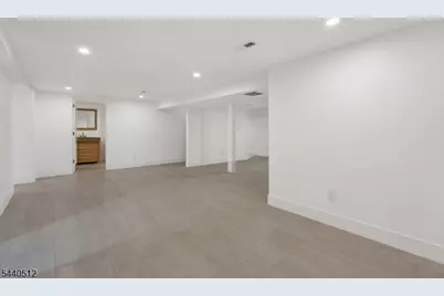 941 Lincoln Ave E, Cranford Township, NJ 07016 - Photo 41