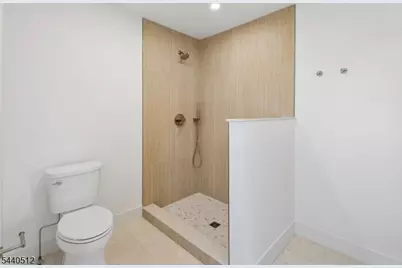 941 Lincoln Ave E, Cranford Township, NJ 07016 - Photo 33