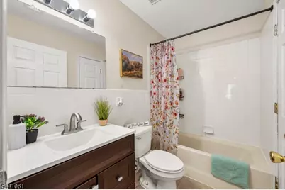 123 Chariot Ct, Piscataway Township, NJ 08854 - Photo 19