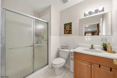 123 Chariot Ct, Piscataway Township, NJ 08854 - Photo 15