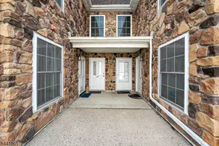123 Chariot Ct, Piscataway Township, NJ 08854 - Photo 1