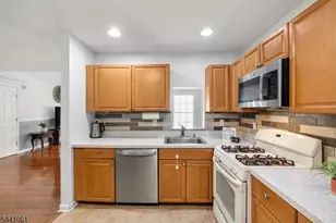 123 Chariot Ct, Piscataway Township, NJ 08854 - Photo 9