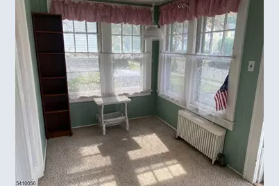361 W 5th Ave, Roselle, NJ 07203 - Photo 3
