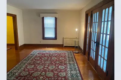 361 W 5th Ave, Roselle, NJ 07203 - Photo 5