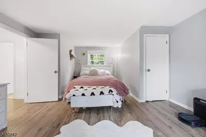 42 Virginia Ave, Jefferson Township, NJ 07849 - Photo 19