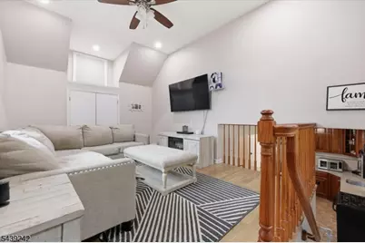 42 Virginia Ave, Jefferson Township, NJ 07849 - Photo 5