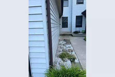 106 Sequoia Ct, Raritan Township, NJ 08822 - Photo 3