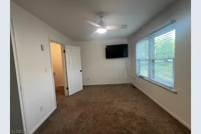 106 Sequoia Ct, Raritan Township, NJ 08822 - Photo 27
