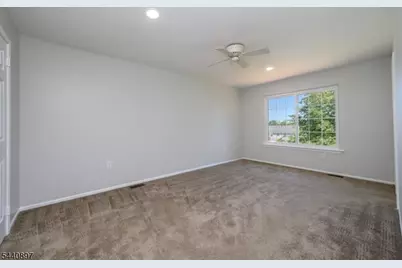 133 Hickory Rd, Franklin Township, NJ 08873 - Photo 23