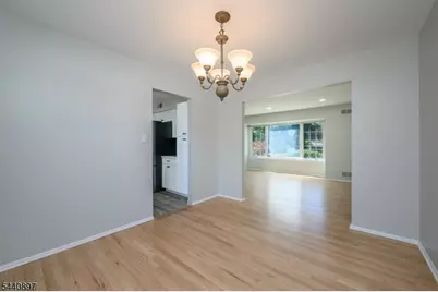 133 Hickory Rd, Franklin Township, NJ 08873 - Photo 7