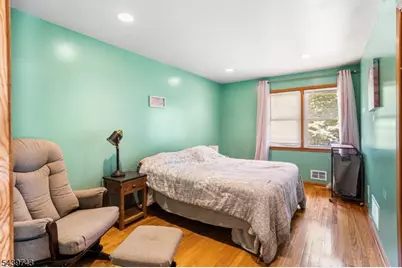 88 Tall Oaks Dr, East Brunswick Township, NJ 08816 - Photo 17