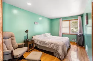 88 Tall Oaks Dr, East Brunswick Township, NJ 08816 - Photo 17