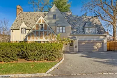 107 Clinton Ave, Montclair, NJ 07042 - Photo 3