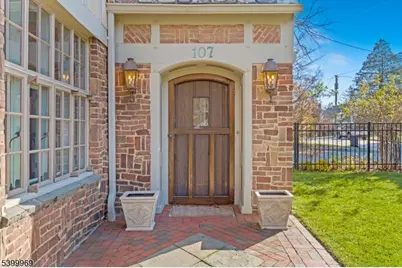 107 Clinton Ave, Montclair, NJ 07042 - Photo 5