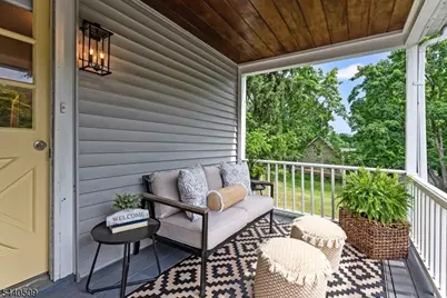 1 Locust St, Morris Township, NJ 07960 - Photo 15