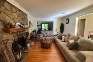 53 Village Dr, Hamburg, NJ 07419 - Photo 3