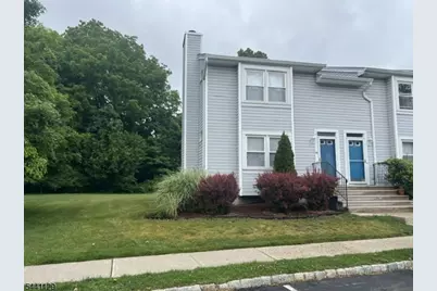 53 Village Dr, Hamburg, NJ 07419 - Photo 1