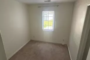 17 Raleigh Rd, Edison, NJ 08817 - Photo 11