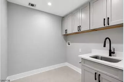 1978 Grand St, Scotch Plains Township, NJ 07076 - Photo 23