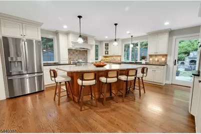 34 Wilcox Dr, Mountain Lakes, NJ 07046 - Photo 11