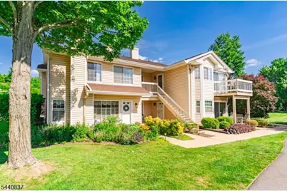 51 Foxwood Court Ondo, Bedminster Township, NJ 07921 - Photo 3