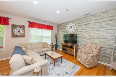 30-08 Federal Hill Rd #8, Pompton Lakes, NJ 07442 - Photo 13