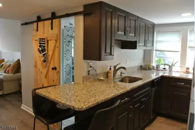 11 Delaware Pl #3, Bloomfield, NJ 07003 - Photo 3