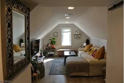 11 Delaware Pl #3, Bloomfield, NJ 07003 - Photo 5