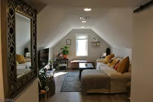 11 Delaware Pl, Bloomfield, NJ 07003 - Photo 5