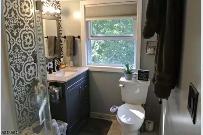 11 Delaware Pl #3, Bloomfield, NJ 07003 - Photo 9