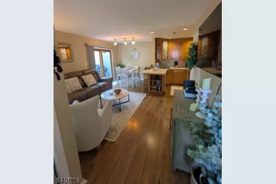 72 Gettysburg Way, Lincoln Park, NJ 07035 - Photo 3