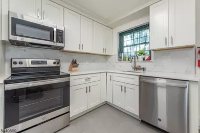 206 Main St #42A, Millburn, NJ 07041 - Photo 7