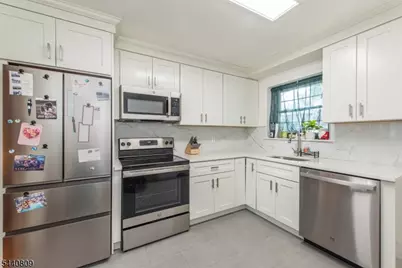 206 Main St #42A, Millburn, NJ 07041 - Photo 5