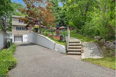 102 E. Belleview Avenue, Butler, NJ 07405 - Photo 17