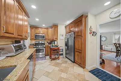 102 E. Belleview Avenue, Butler, NJ 07405 - Photo 3